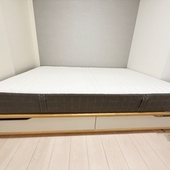 IKEA MANDALベッド&HOVAGマットレス